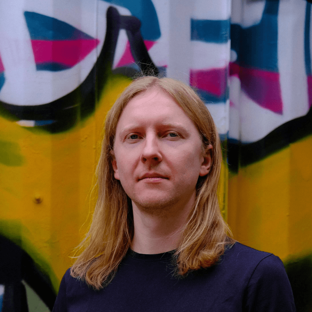 Mischa Goschkoder, bass